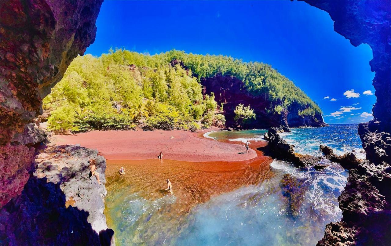 Explore Maui'S Diverse Campgrounds And Uncover The Island'S Beauty From Fresh Perspectives Every Day As You Journey With Aloha Glamp'S Great Jeep Equipped With A Rooftop Tent Пайя Екстер'єр фото